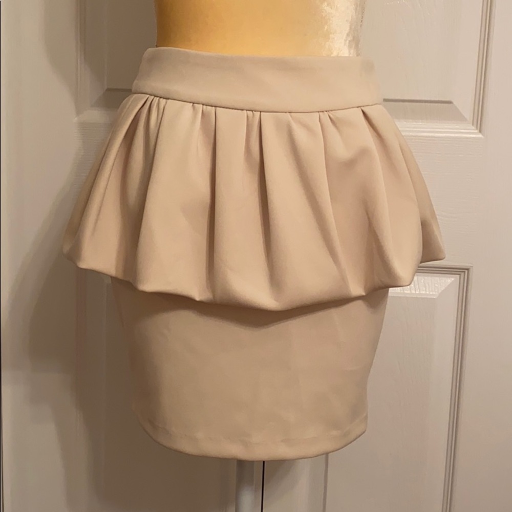 Cream Peplum Skirt Size Small